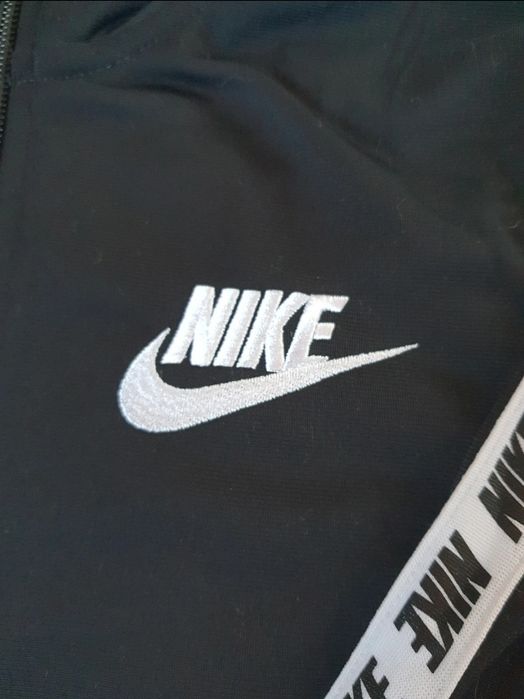 Hanirac Nike cu fermoar