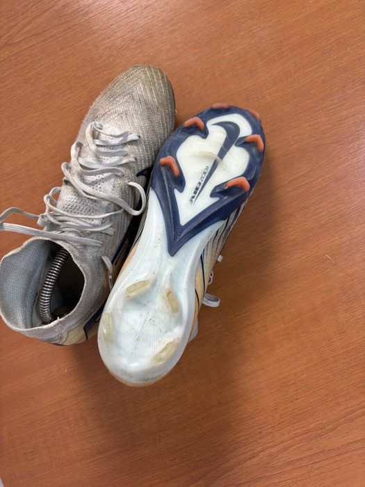 Ghete fotbal Nike mercurial