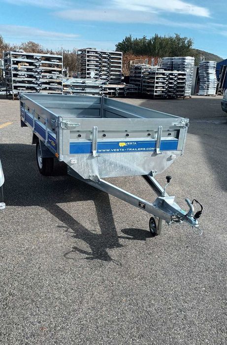 Remorca 750 kg ,2 axe, dimensiuni 260 x 150 cm