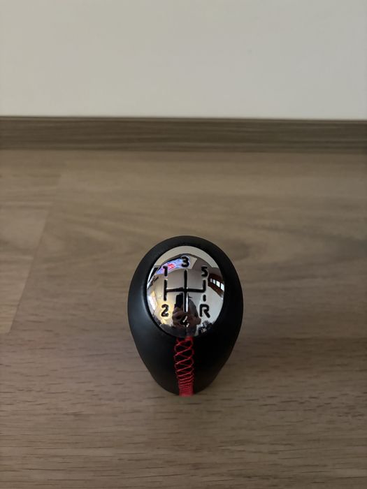 Nucă schimbator de viteze