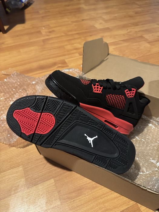 Air Jordan 4 Red Thunder 42