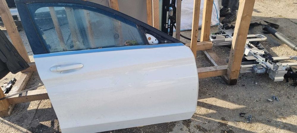 Usa portiera stanga dreapta fata spate Mercedes-Benz C Class W205