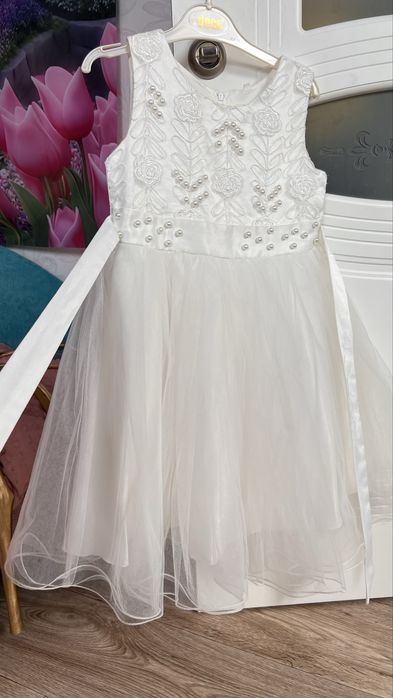 Платье на девочку 5-7 лет