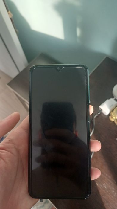 Продам самсунг А04s