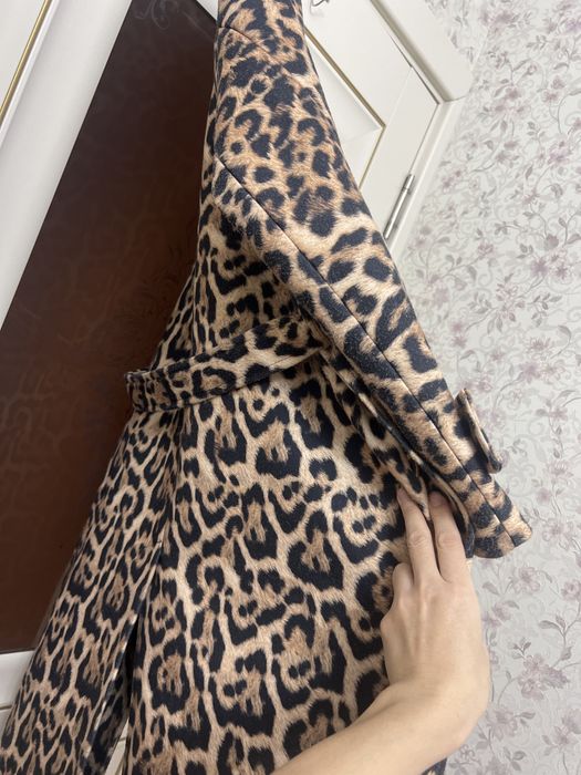 Женский пальто (тигровой)