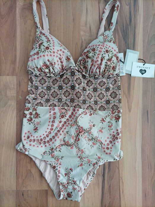 Twinset /Juicy Couture75B нов цял бански