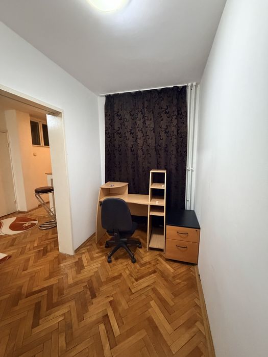 Inchiriez garsoniera in Aleea Carpati