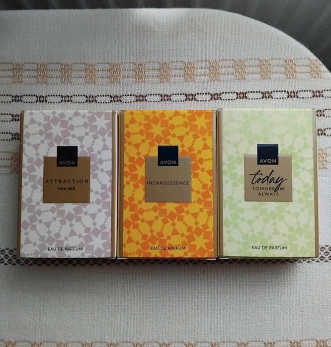 Set 3 miniparfumuri Avon