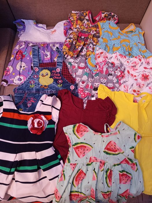 Детские платья с 6 мес до 1,5 лет примерно