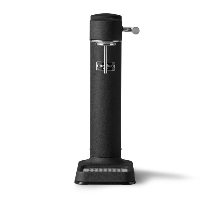 Машина за газирана вода Aarke Carbonator 3, матово черно.