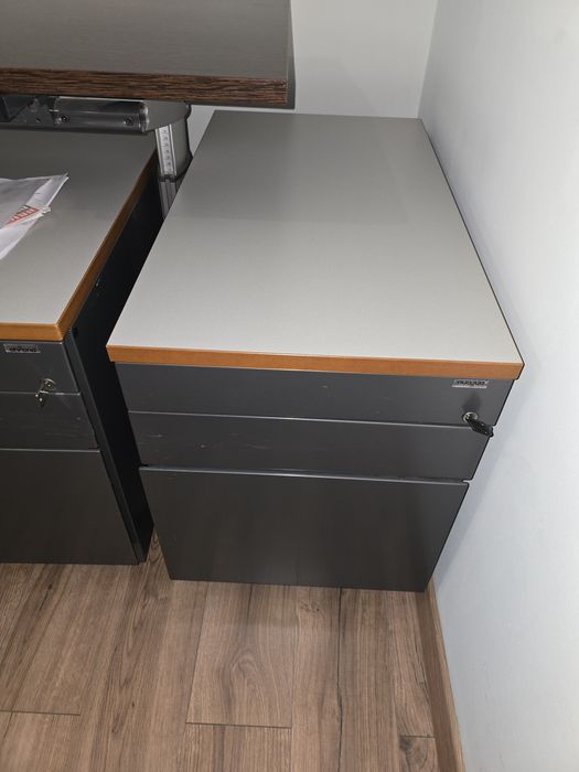 Birou office spațios