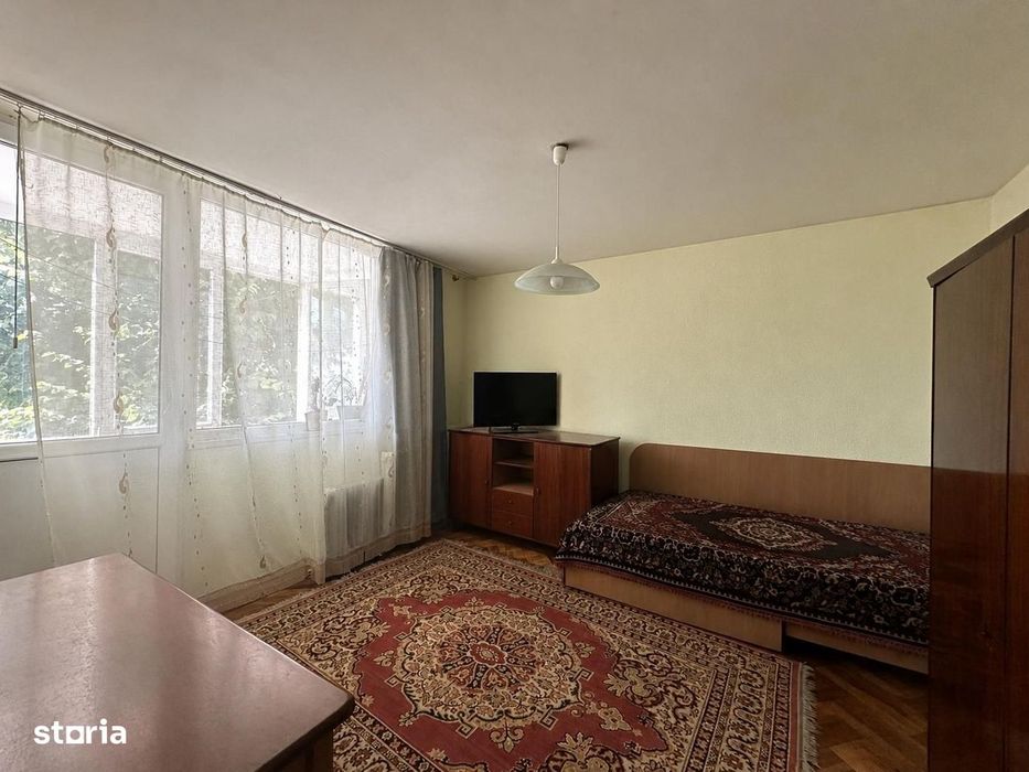Apartament decomandat cu 3 camere și balcon | zona Brâncoveanu