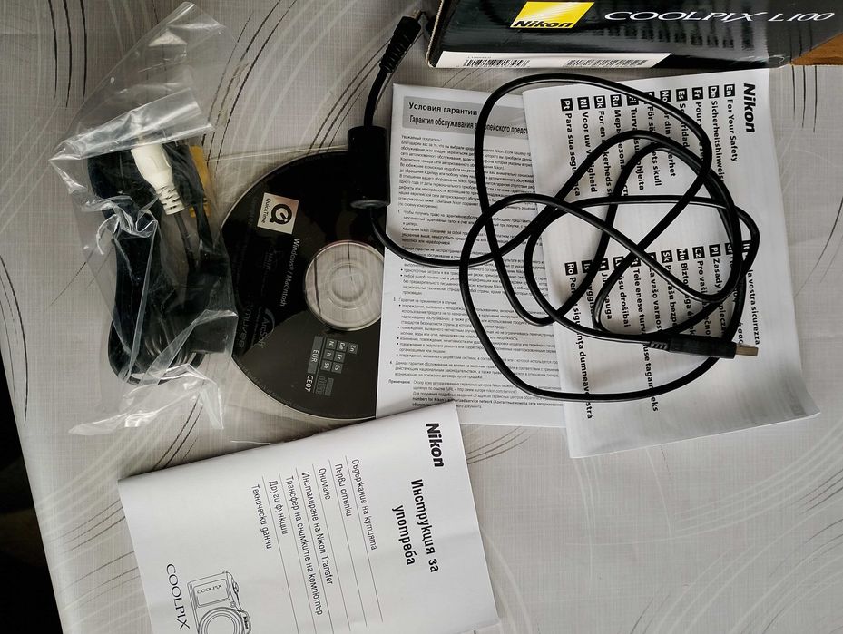 Фотоапарат Nikon COOLPIX L100