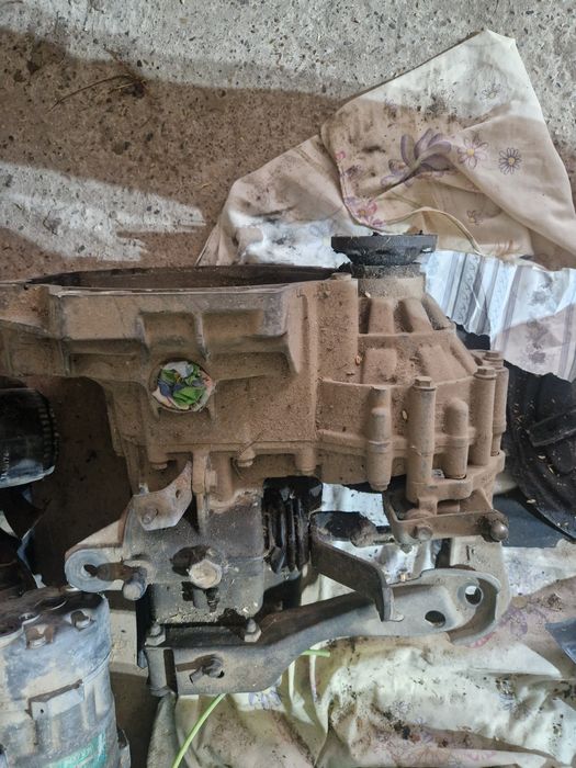 Запчасти на ГОЛ ЬФ2