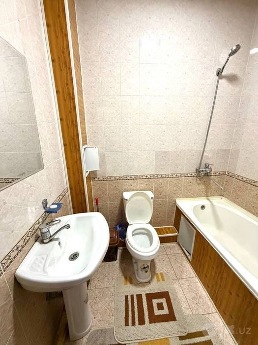 Сдаётся большая 1 ком квартира на 3 этаже, ор:СЕМУРГ, П.Дасгир