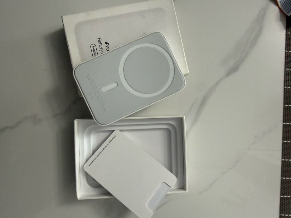 Беспроводная зарядка, Iphone Battery Pack Magsafe Apple