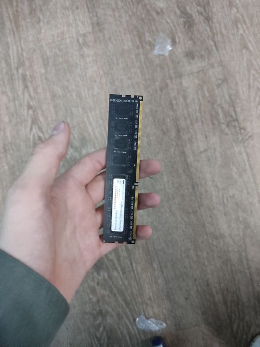 Продаю детали от компьютера и телефона