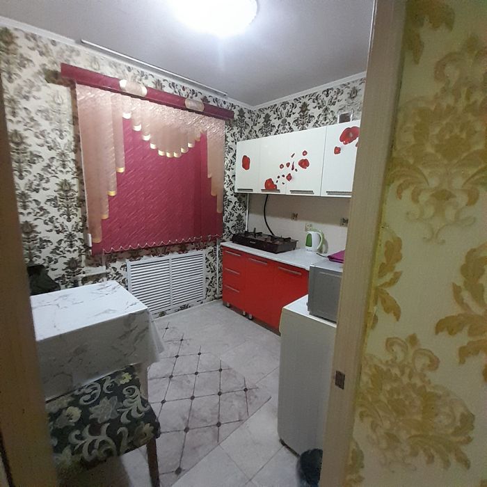 Сдам кв. В центре Универсам 2 -4000 тг