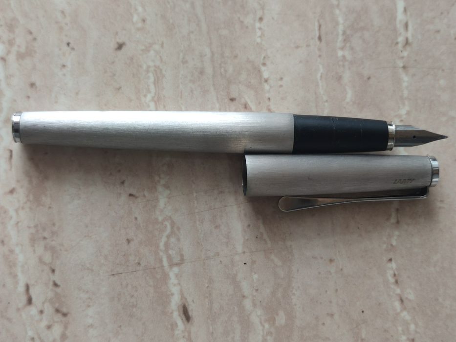 Stilou LAMY Studio Brushed Steel - Peniță M - Original Germania