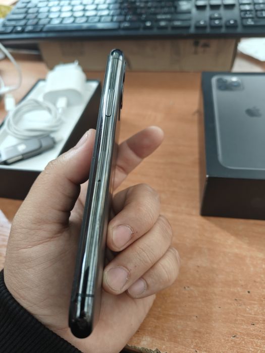 iPhone 11 pro 64gb АКБ 100% менянный