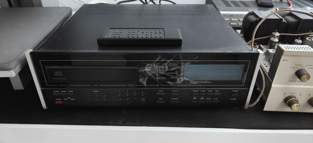 McIntosh MCD 7008 Compact Disc Changer (Работещ)