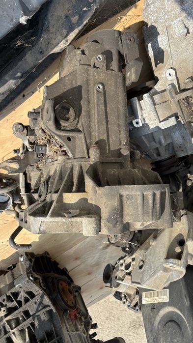 Cutie viteze 1.6 benzina DUU vw golf 4 bora skoda octavia 1 seat leon