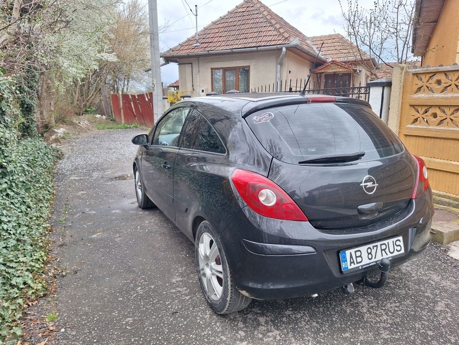 Vând Opel Corsa d