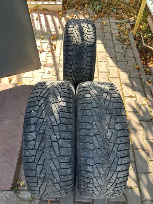 Продам б/у шины на тойота прадо