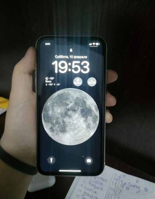 Продам Айфон 11 в идеальном состоянии.