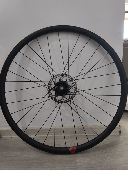 Roti complete șosea / gravel / CX, Shimano, CL, butuc dinam + anvelope