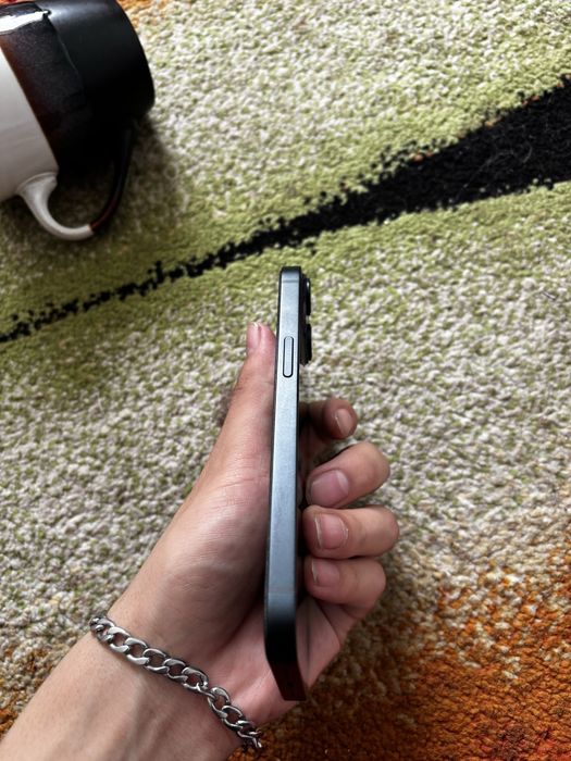 Iphone 14 акб 89% 128 гб