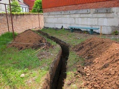 Септик под ключ.Копка транщей