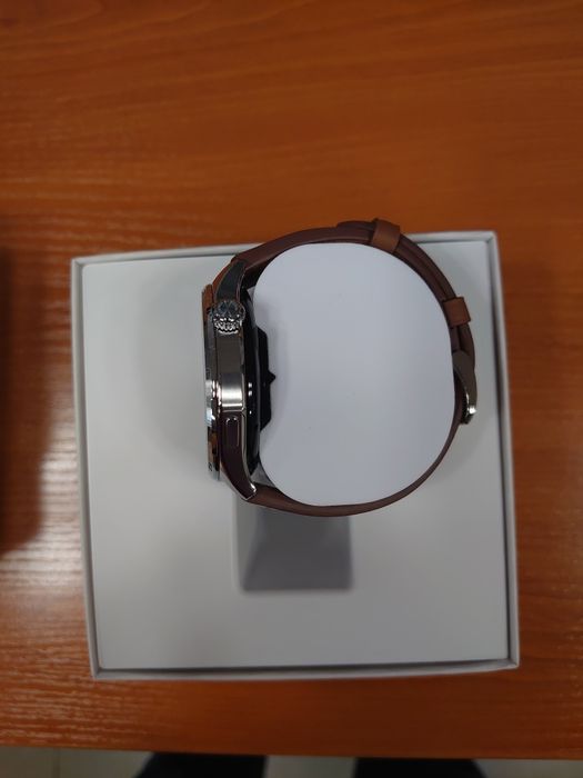 Смарт часовник Honor watch 6