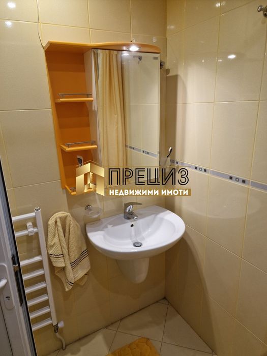 Продажба 2-стаен гр. Шумен - Пазара 77m²