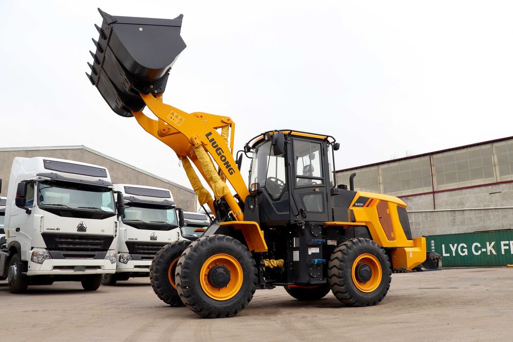 3,0 м3 коробка  CLG840Н- 2,3 м3 погрузчик, бошланишига 20% туланг!