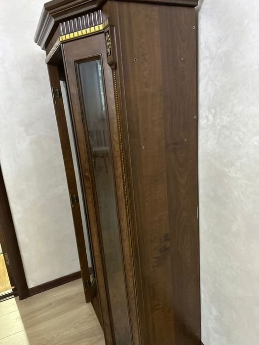 Продам шкаф за хорошую цену