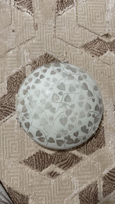 Продам светильники поталочные