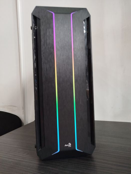 PC Gaming RGB RTX 3060 Ti Gigabyte Gaming OC 8GB, i7-7700K, 16GB RAM, SSD 512GB, Corsair 600W