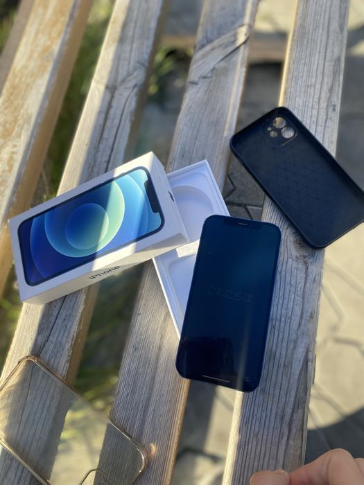 Продам iphone 12