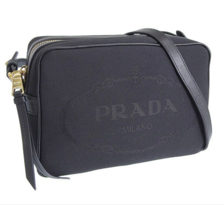 Geanta prada neagra