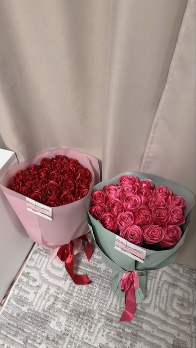 Букет роз из атласных лент