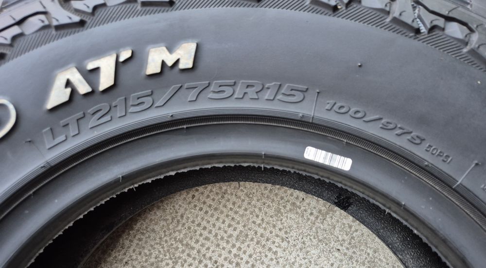 O bucată LT 215/75 R15 100/97S Hankook Dynapro ATM