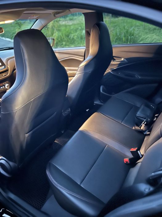 Chevrolet Onix Redline