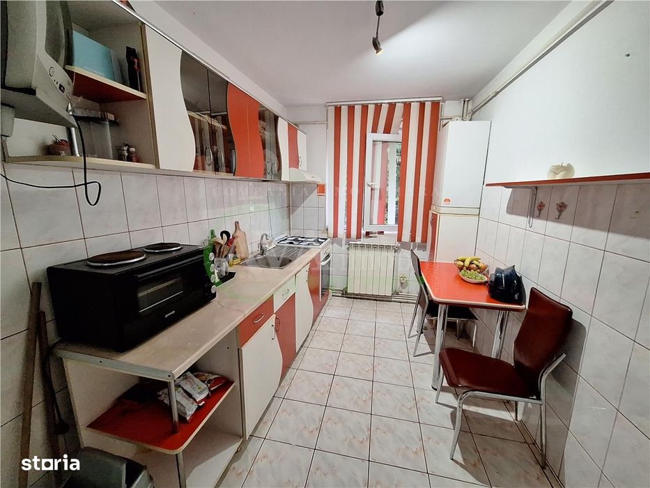 Apartament 2 camere et. 3, zona, Orizont-Bacau