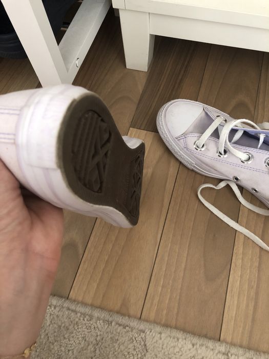 tenesi Converse culoare alb-lila masura 39.