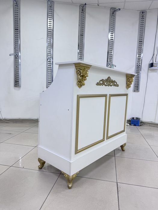 Стол администрация, ресепшн