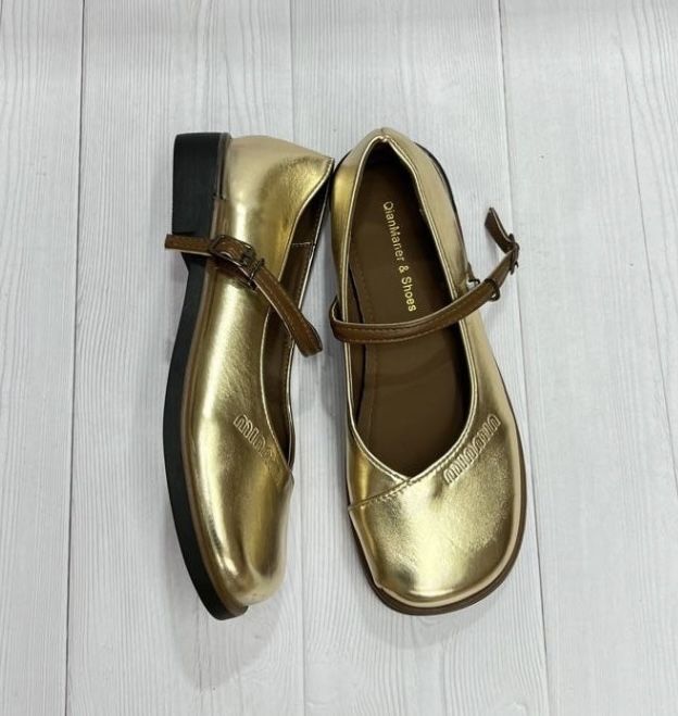 Золотистые лоферы