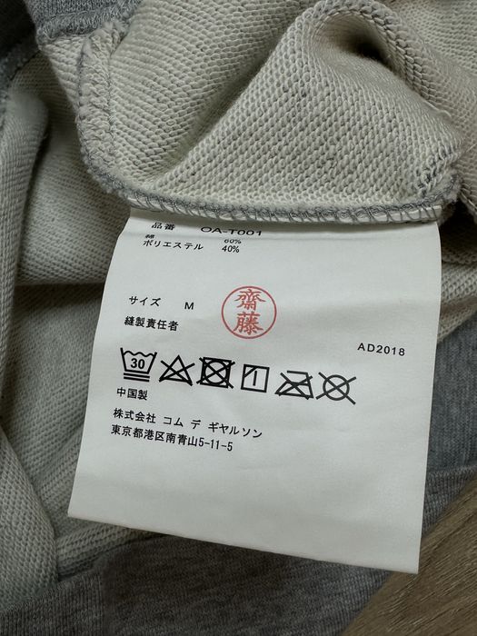 Продам свитшот с капюшоном брендовый