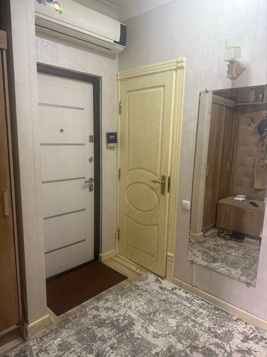 Продаётся на БУЗ-1 Художников 3ком