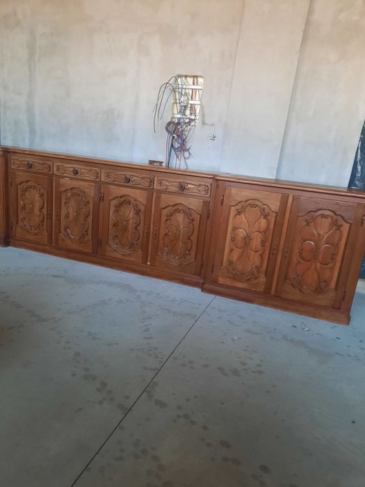 Mobilă stil baroc din lemn masiv